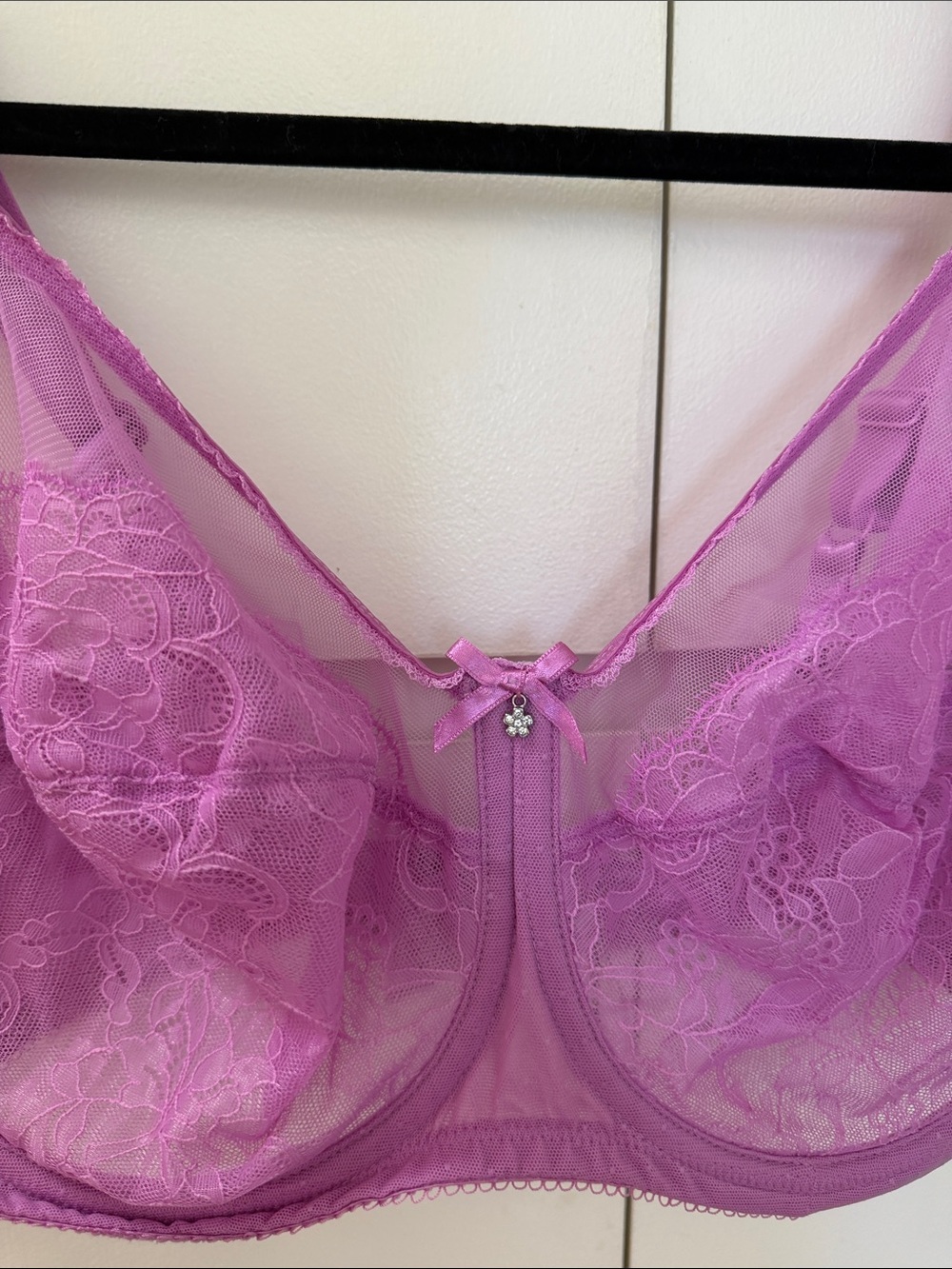 Wacoal Sheer Floral Lace Underwire Bra in Orchid Pink